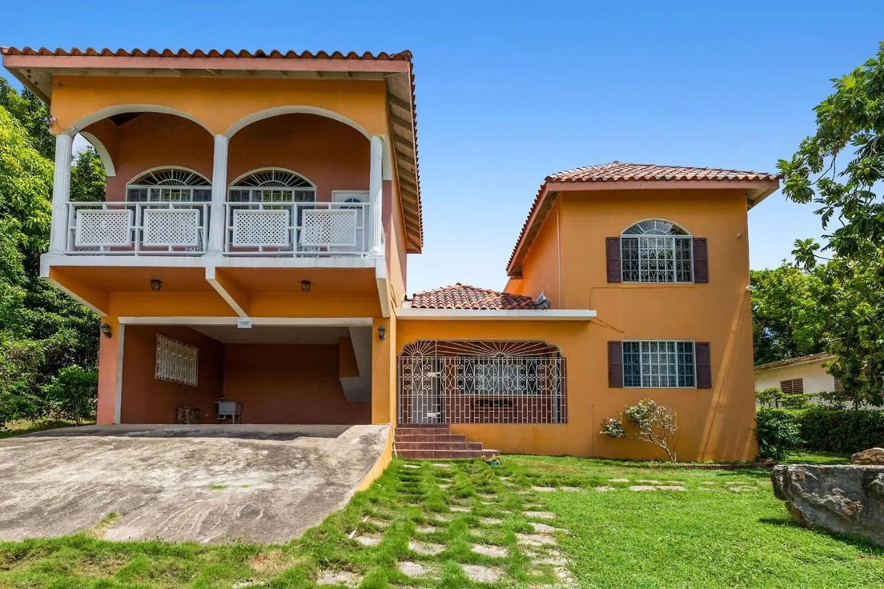 Montego Bay Villa With Mountain View Giamaica
